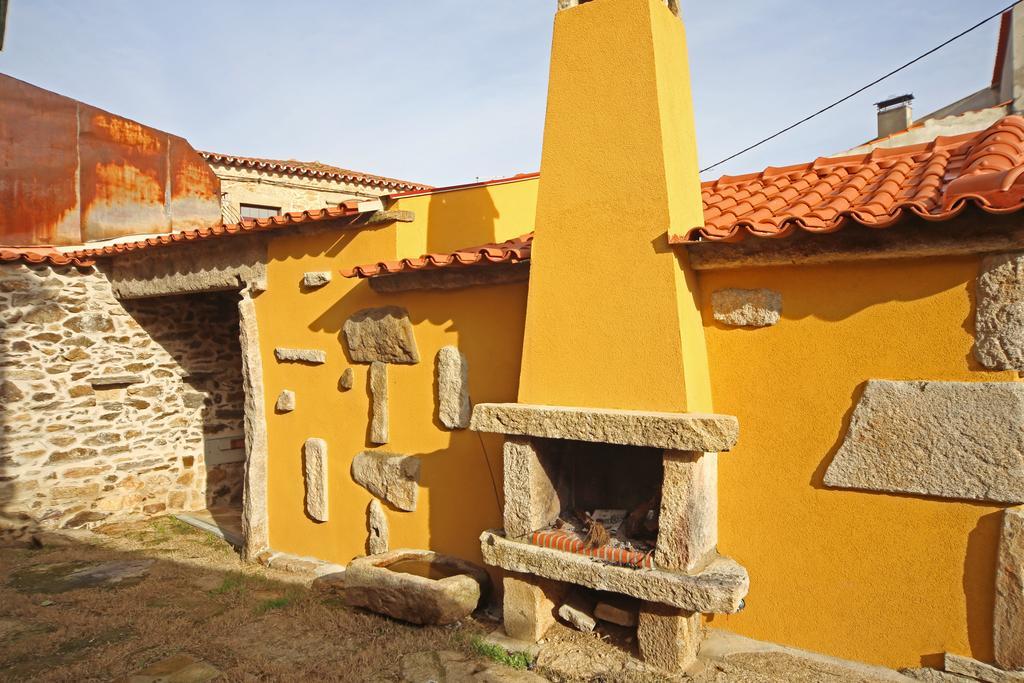Vila Curral De L Tiu Pino Sendim  Exteriér fotografie