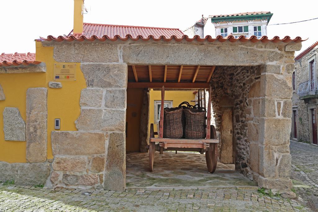 Vila Curral De L Tiu Pino Sendim  Exteriér fotografie